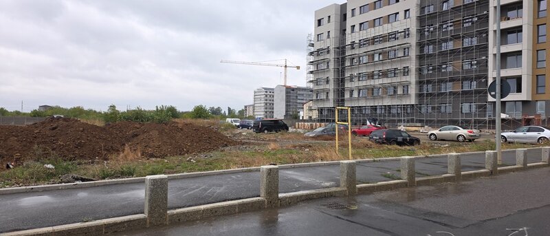 Berceni- zona Persu, str.Postalionului- Dealu Corbului, capat STB 241,